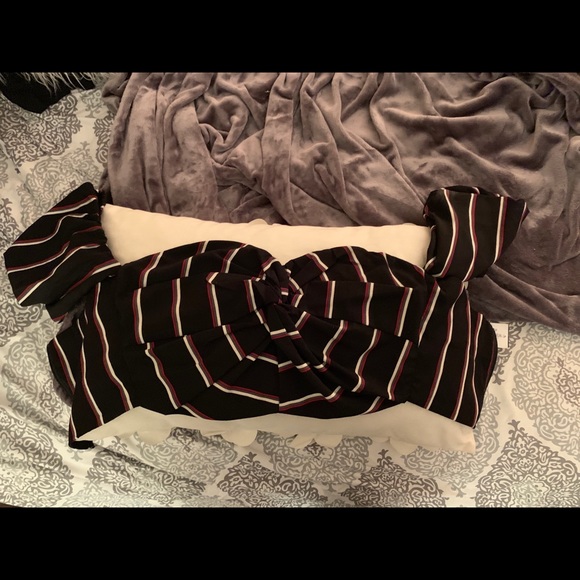 Windsor store pin stripe sleeved crop top - Picture 4 of 6